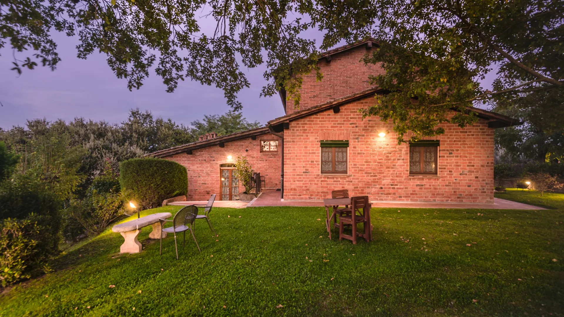 La Casa Delle Querce Appartement Acquaviva  Italië