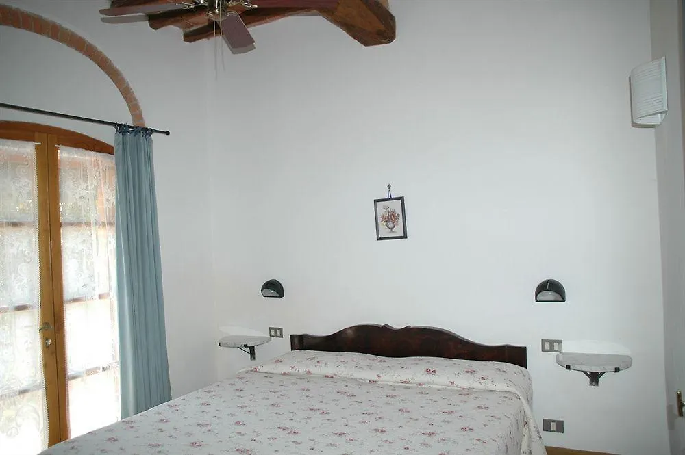 La Casa Delle Querce Appartement Acquaviva  Italië